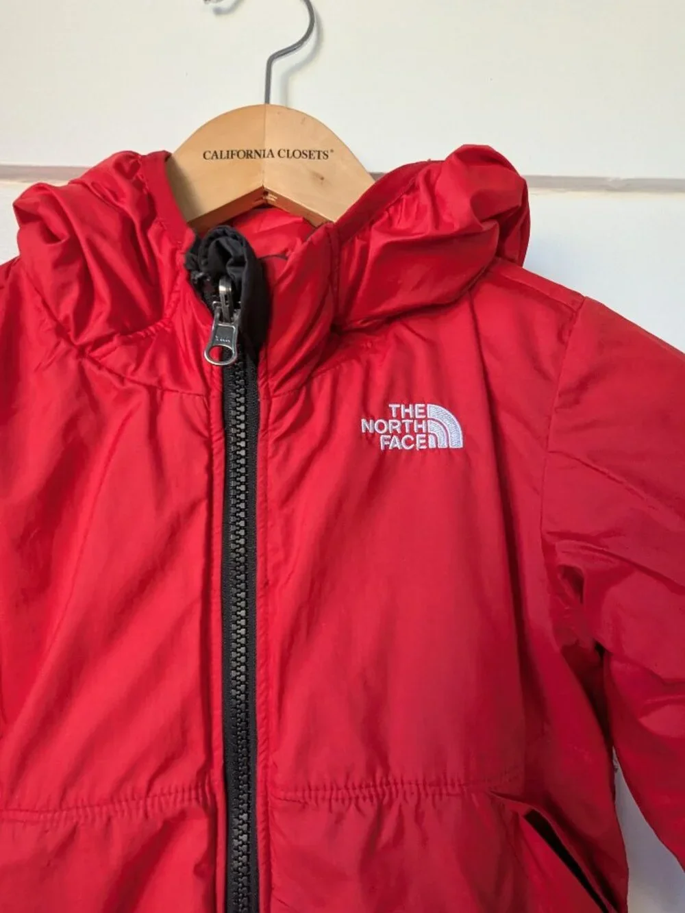 THE NORTH FACE 550 DOWN REVERSIBLE HOODED PUFFER JACKET TODDLER BOY 5T RED BLACK